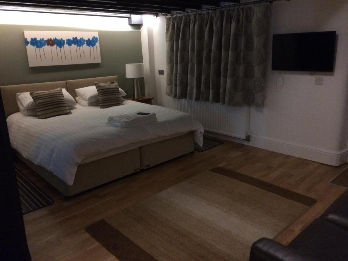 Burcott Mill Guesthouse Wells Buitenkant foto