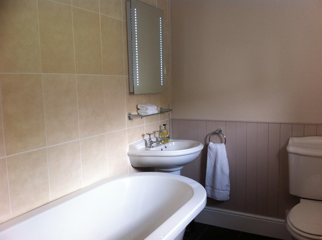 Burcott Mill Guesthouse Wells Buitenkant foto
